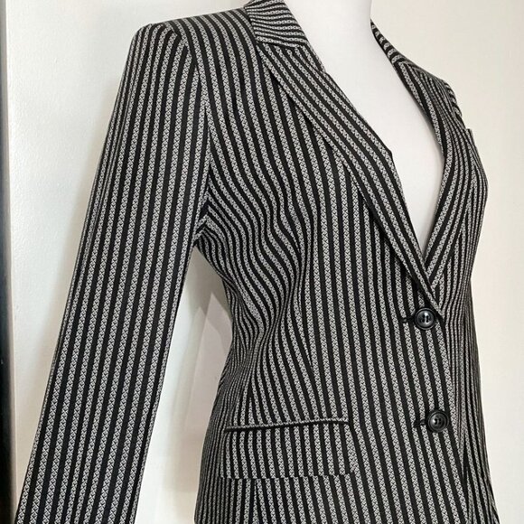 TIGER OF SWEDEN BLACK WHITE WOOL BLEND GEO STRIPED ODINA 3 PEAK LAPEL BLAZER - 4 - Picture 4 of 10